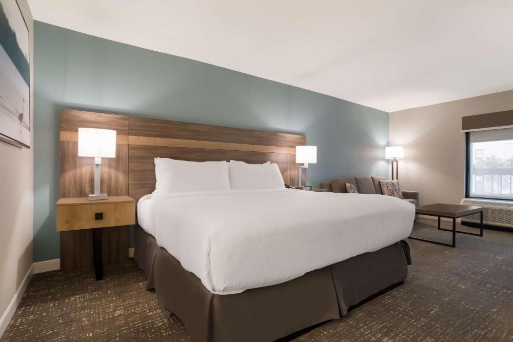 Best Western Flagship Inn